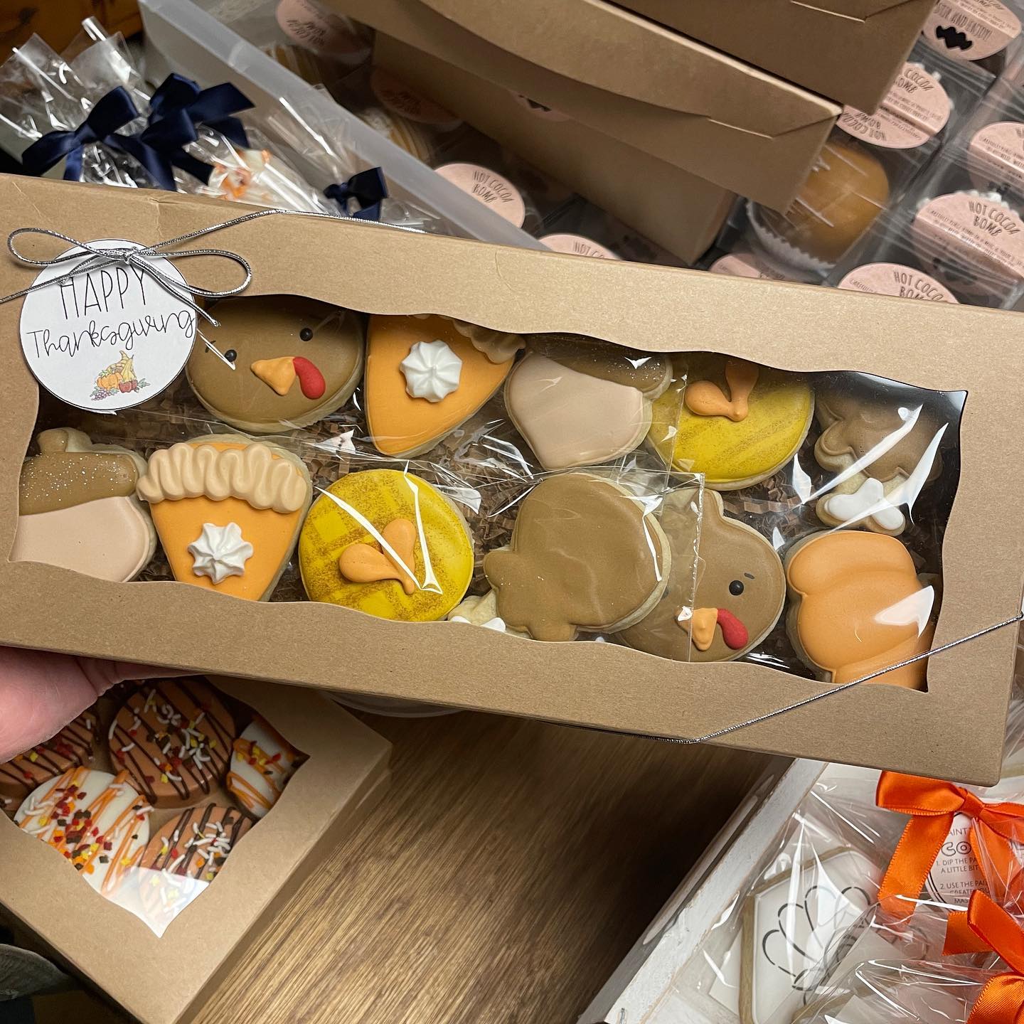 🎨 Friendsgiving Paint & Sip |  Thanksgiving Cookie Pop-Up | Make Time Bellefontaine